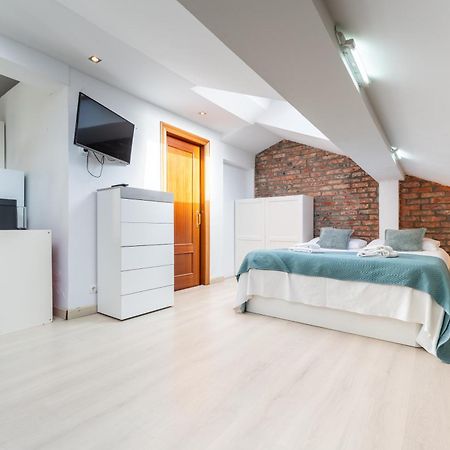 Loft En Calle Emblematica By Urbanhosting Сантандер Экстерьер фото