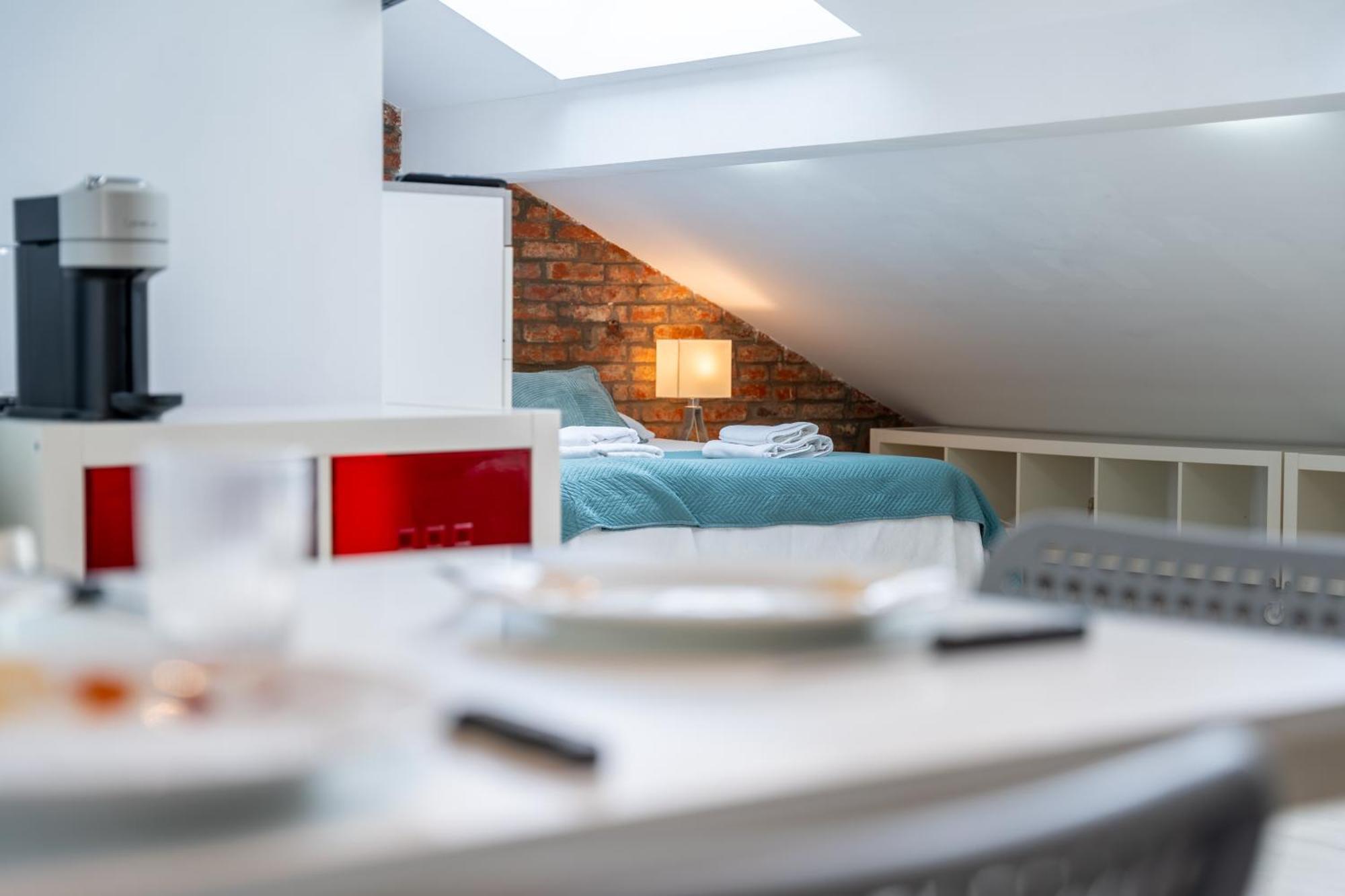 Loft En Calle Emblematica By Urbanhosting Сантандер Экстерьер фото
